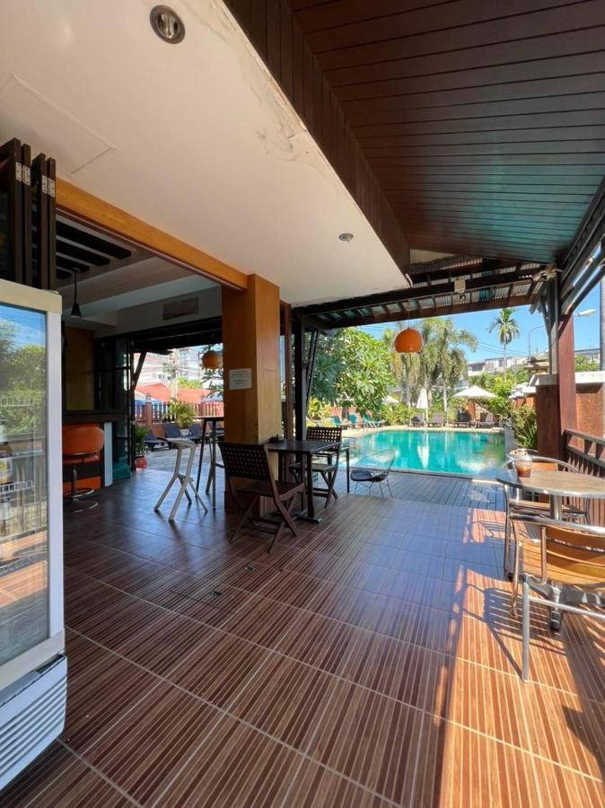 מלון פאטאיה Pattara Mansion พัทยา מראה חיצוני תמונה