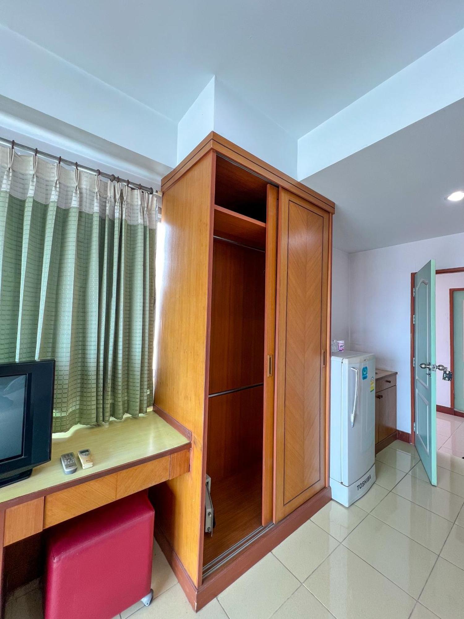 מלון פאטאיה Pattara Mansion พัทยา מראה חיצוני תמונה